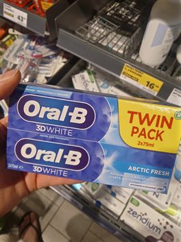 Oral-B indeholder Saccharin