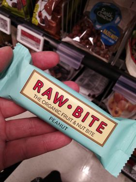 Kemifri peanut raw bite